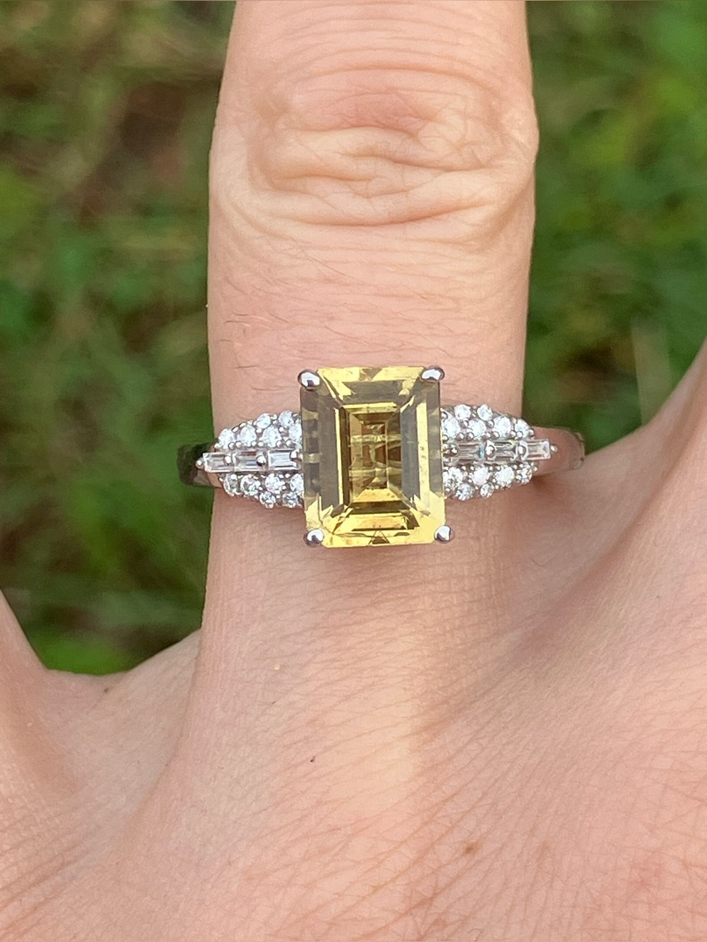 Heliodor Moissanite Sterling Silver Ring Size 7 Arthritis Friendly